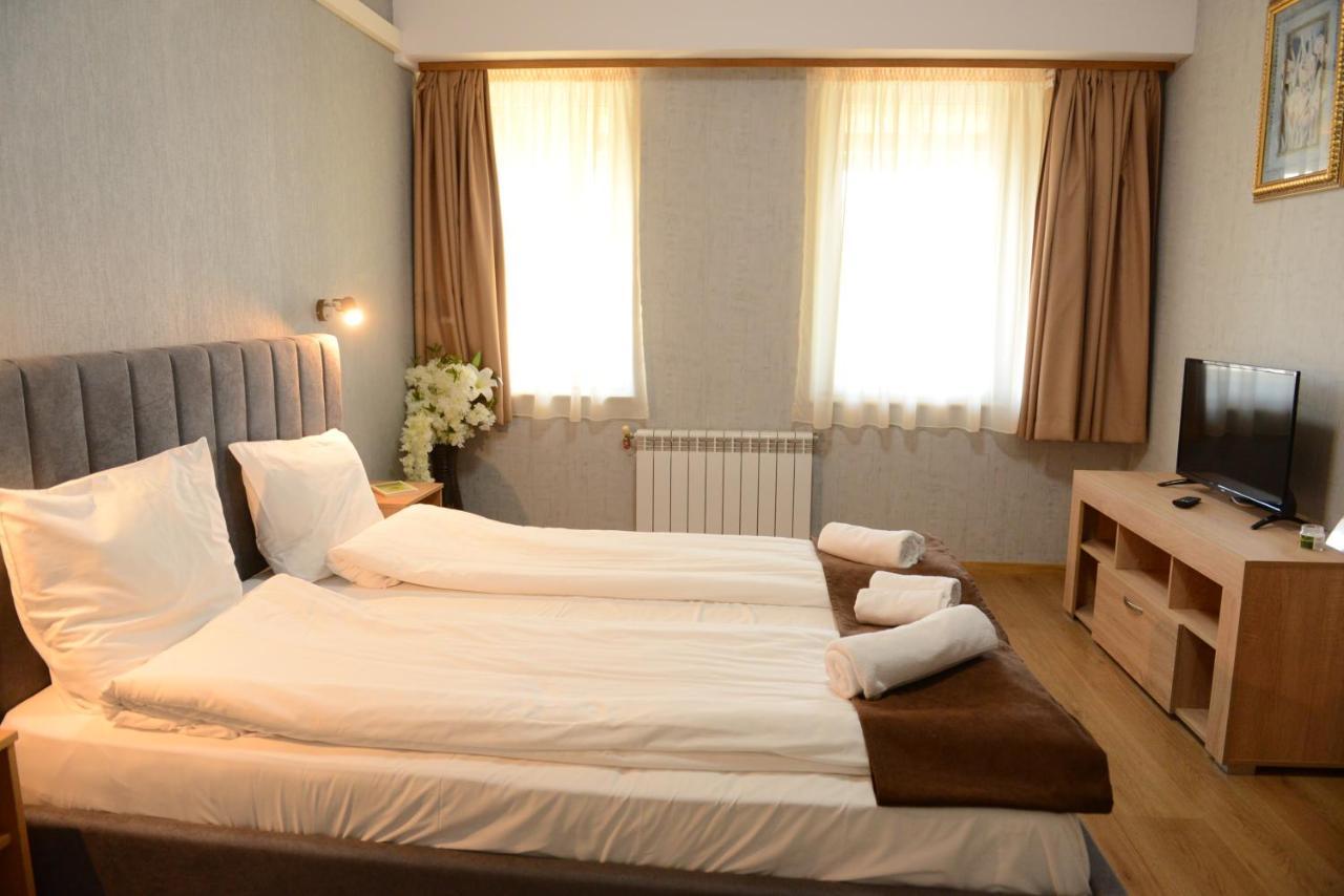 Family Hotel Gotse Deltjev Eksteriør billede